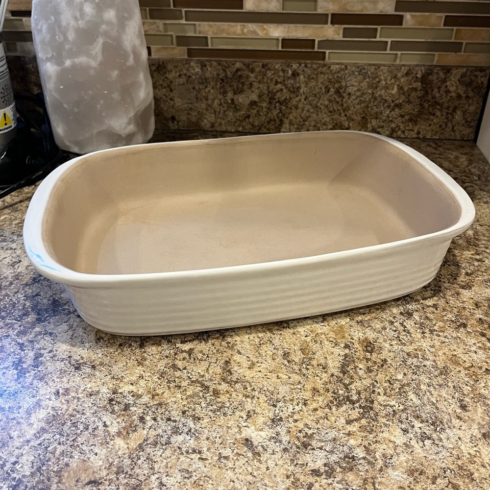 Pampered Chef-Family Heritage-15x10-Stoneware Baker: Vanilla Glaze-061002